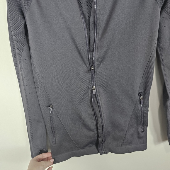 Fabletics Gray Kiley Seamless Hooded Zip Up Compression Jacket Medium - Picture 5 of 7